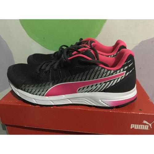 sepatu running puma original