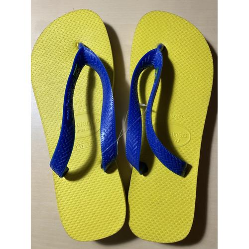 yellow flipflop