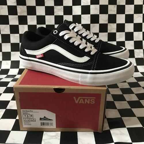 Gambar Vans Oldskool Pro Black White Original BNIB - Vans oldskool BW dari Bingo Store 1 Kota Tangerang Tokopedia