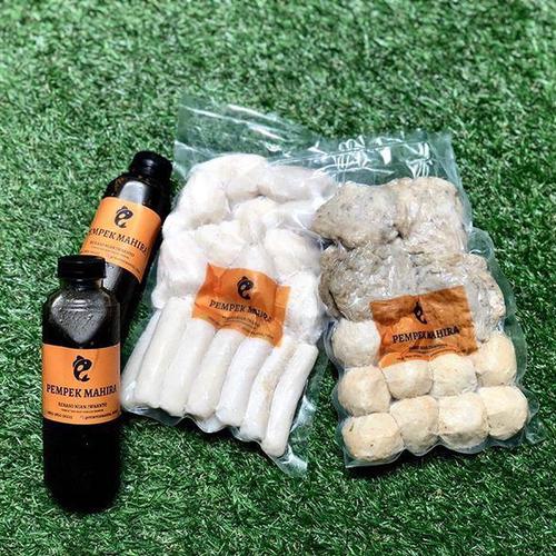 Foto Produk Best Deal - Pempek Ikan Tenggiri Isi 40pcs + 2 botol cuko dari Pempek Mahira