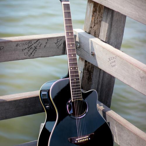 Foto Produk Gitar akustik elektrik apx500 hitam gloss EQ LC Tuner on dari JakartaUndercover.id