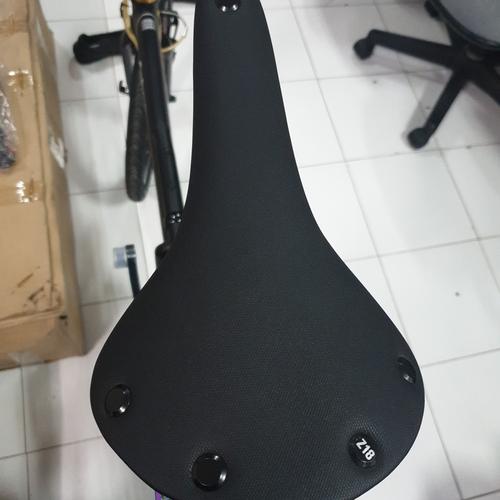 Foto Produk Saddle Z18 LUCE - Hitam dari gallery_tierack
