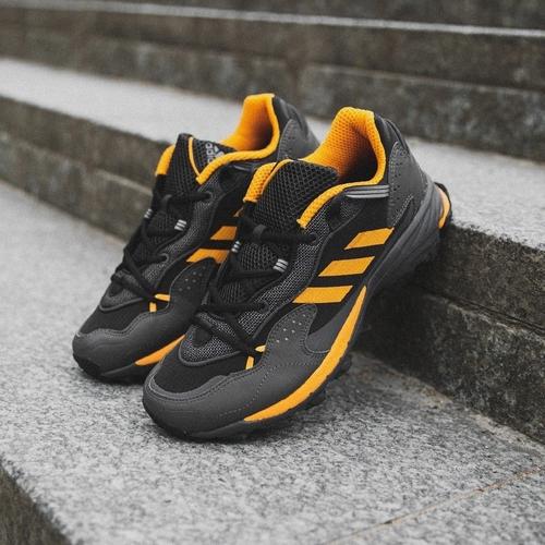 Jual Adidas Response Hoverturf “Black/Gold” - Kota Bandar Lampung -  GOODLOOKINGSHOESS | Tokopedia