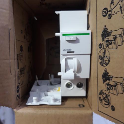 Disjoncteur Différentiel Schneider IC60N 25A 30mA – Neuf Sous Blister – Sécurité électrique