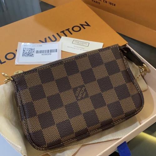 Jual lv mini pochette damier - Jakarta Timur - ChelchuPreloved | Tokopedia