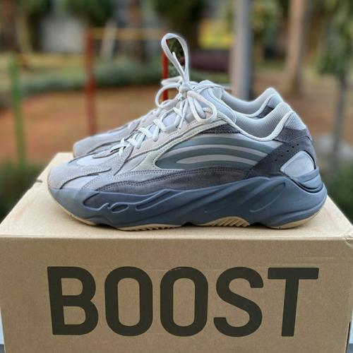 yeezy boost v2 tephra