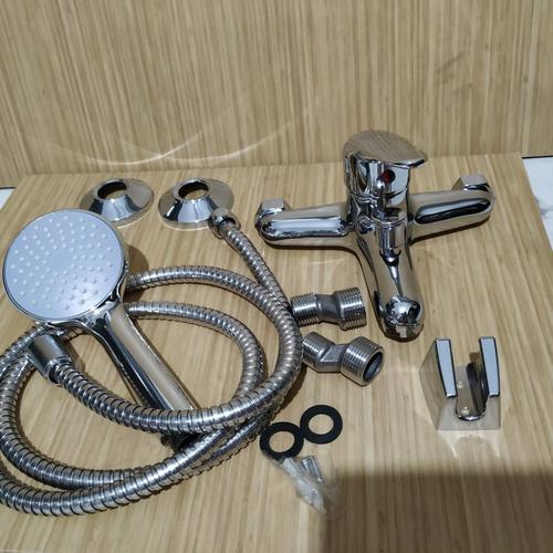 Foto Produk kran Air panas . kran shower . keran panas dingin .kran Bathtub .keran dari d home
