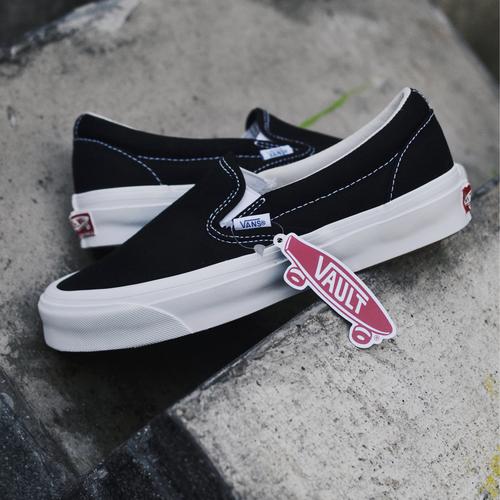 vans slip on vault