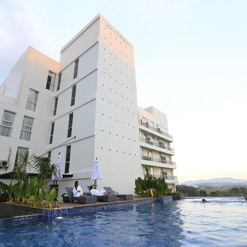 Foto Produk Voucher Hotel Luminor Alun Alun - Purwokerto - XL dari Waringin group
