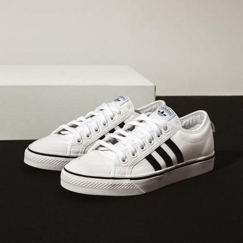 neon yeezy boost 350