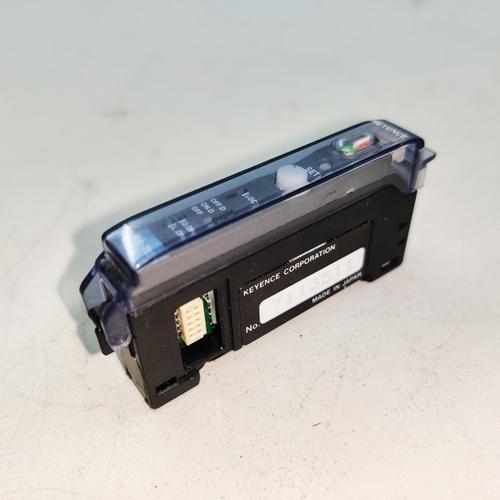 Amplificatore per fibra ottica, tipo con cavo, unità principale, PNP - FS-V33P | Italia Amplificatore per fibra ottica, tipo con cavo, unità principale, PNP - FS-V33P | Italia
