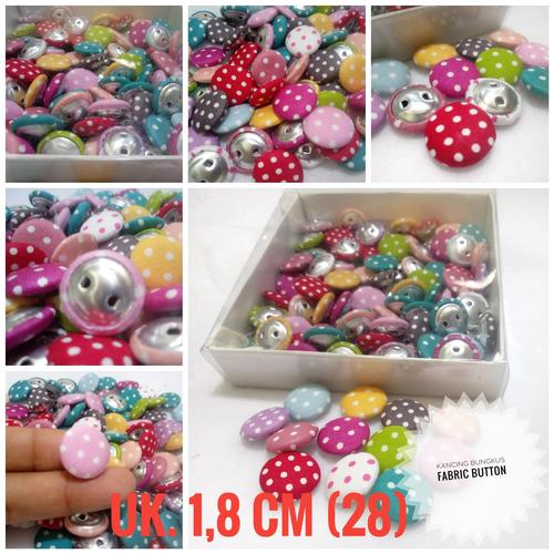 Foto Produk Fabric Button Kancing Bungkus Polka 1,8 per 50 pcs dari Kutique Craft