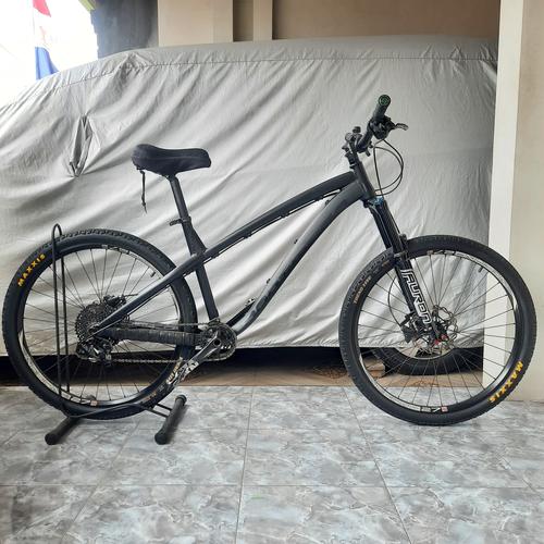 Jual DARTMOOR HORNET 2017 Size L Sepeda MTB Hardtail Enduro Freeride AM -  Kab. Bekasi - Ari 96 | Tokopedia