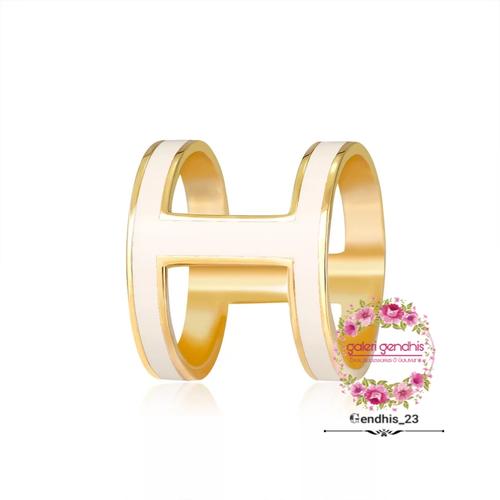 Foto Produk Bros Ring Hijab Trendy - Bros Cincin Kerudung - Ring Syal Scarf Import - Putih dari Gendhis_23