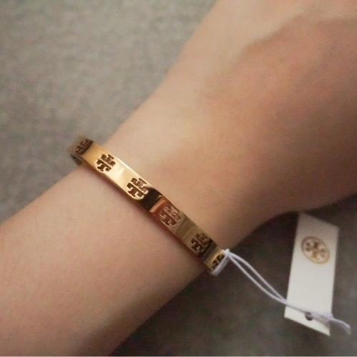 Tory burch logo bangle bracelet gold 