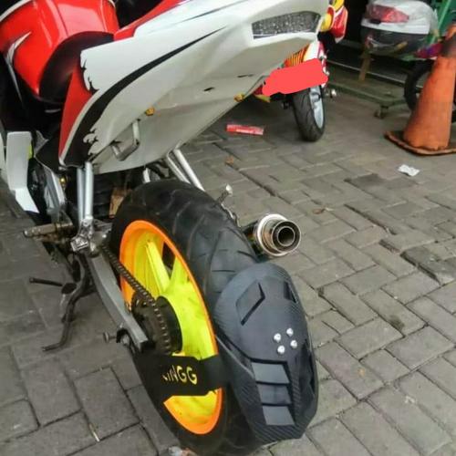 Foto Produk HMS Mud Guard Karbon UNIVERSAL Mudguard Pelindung Lumpur dari Walrus Mart