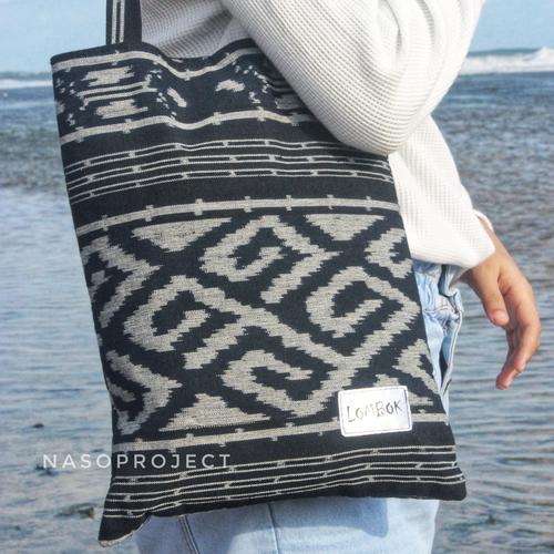 Foto Produk Tote Bag Tas Jinjing Bahan Kain Tenun Etnik Lombok dari nasoproject