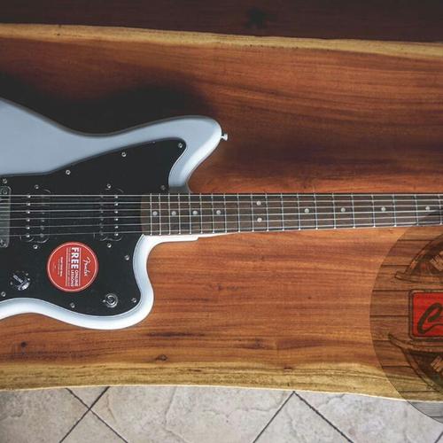 Foto Produk Squier Affinity JazzMaster HH Laurel FB, Arctic White dari Chics Musik Store
