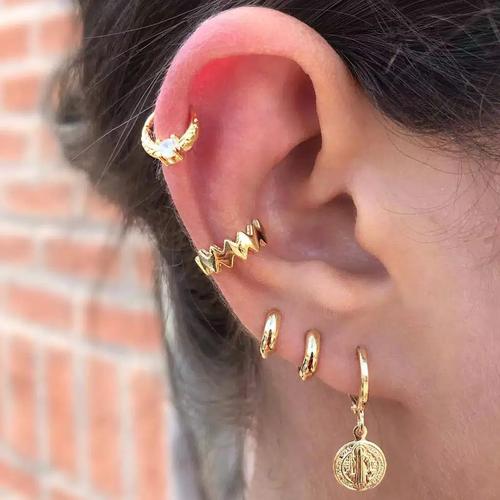 Gambar 5pcs Anting Ear Stud Earrings Gold Punk Mini Hoop Jewelry dari Sedaap Rasayangku Jakarta Barat Tokopedia