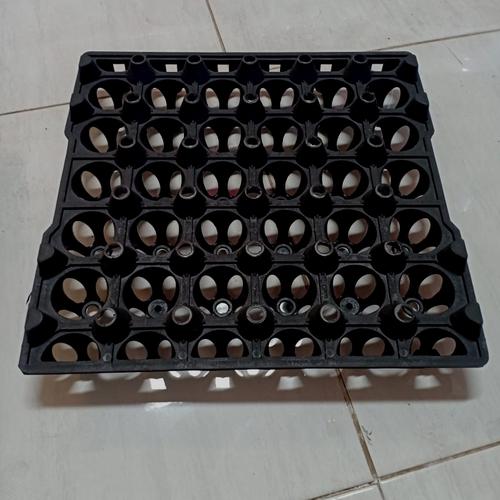 Foto Produk Tatakan Telor / Tray Telor Plastik / Egg Tray / Tatakan Telur Murah - Hitam dari secretbasesby