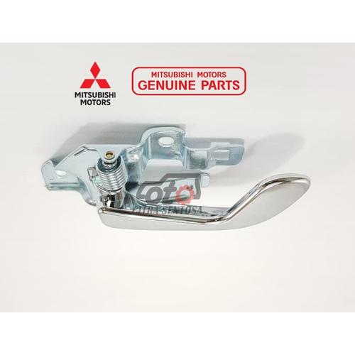 Foto Produk HANDLE PINTU DEPAN KIRI MITSUBISHI KUDA ORIGINAL MR401175 dari NUSANTARASPAREPART