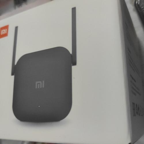 Foto Produk Original XIAOMI Wifi Extender Pro Repeater Amplifier network 300Mbps - pro Global dari Kotalamalang