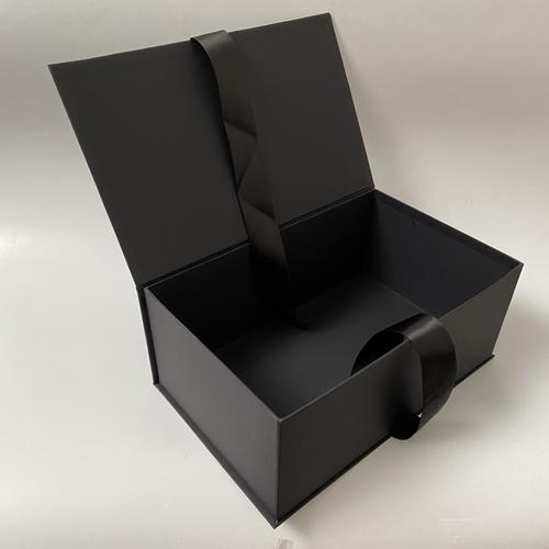Foto Produk Hard box besar/ Gift Box / kotak seserahan / kotak kado - 24,5x15x8 dari Indocraft & souvenir
