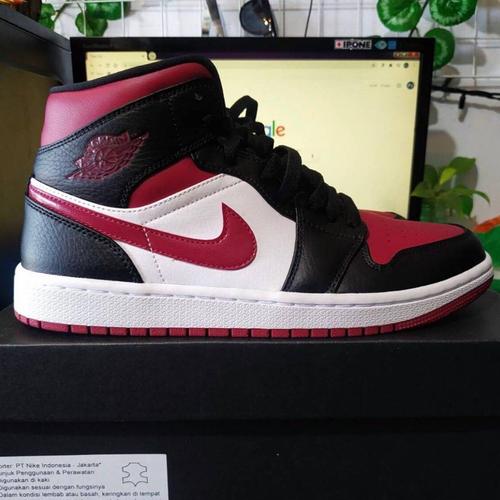 Jual Nike Air Jordan 1 Mid Bred Toe (Eur 43) - Kab. Sidoarjo -  NAIBARHYPE.ID | Tokopedia