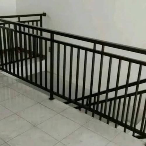 Jual railing tangga balkon, pagar minimalis.galvanis . holo 4x4. holo