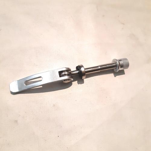 Foto Produk seatpin atau baut tekuk untuk kunci seatpost dari farras bikes