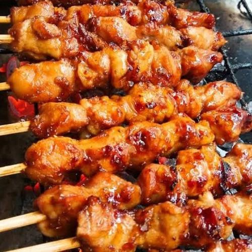 Foto Produk sate babi daging biasa dari sate babi Yeni (depan Ricci)