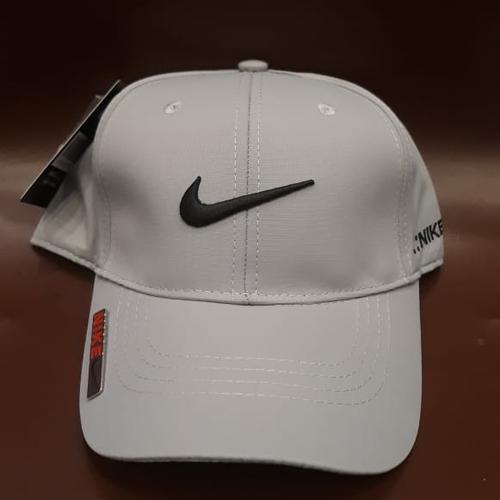 topi golf nike