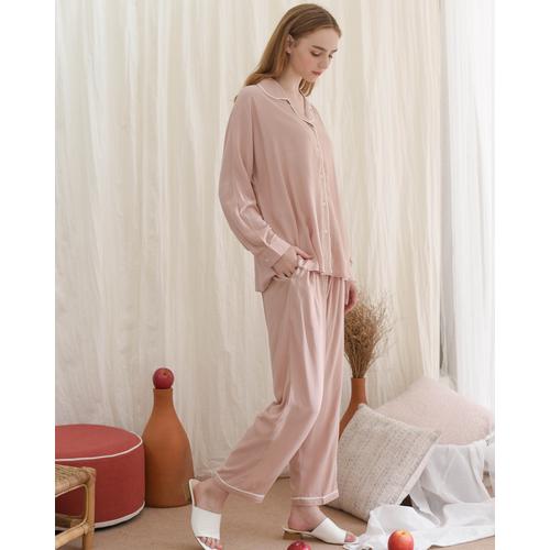 Foto Produk Anna set in Basic Light Pink - Sleepwear / Piyama Baju Tidur Rayon dari Raha Sleepwear