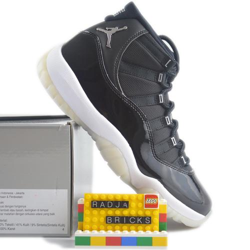 Jual Nike Women's Air Jordan 11 Retro 