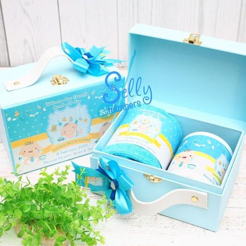 Foto Produk Souvanie baby born. Hampers one month. Baby gift dari Selly Hampers