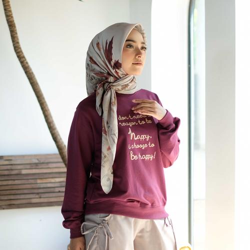 Foto Produk SWEATSHIRT DEENAY HAPPY MAROON - M dari deenayofficialstore