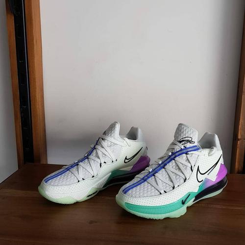 lebron xvii low glow in the dark