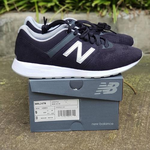 style dengan sepatu new balance