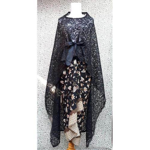 Foto Produk SETELAN KEBAYA MODERN BROKAT NEW MODEL LONG CAPE HITAM - Hitam dari alzahrakebaya