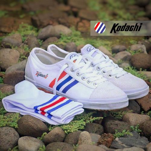 Foto Produk Sepatu Kodachi 8111 + Kaos kaki Old School - Paket MZ3 dari yk raya