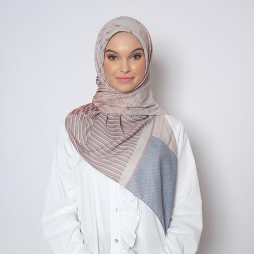 Gambar Shireen Sungkar SS 207 GEOMETRI By Social Scarf dari Scarvina Jakarta Selatan Tokopedia