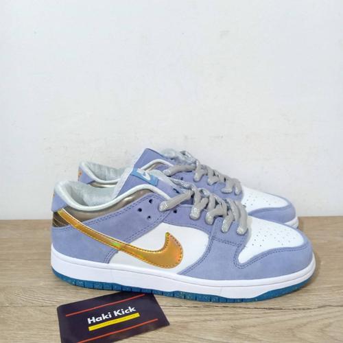 sb dunks blue and white
