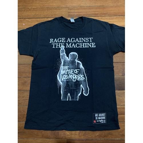 the machine t shirt tag Gildan size L 