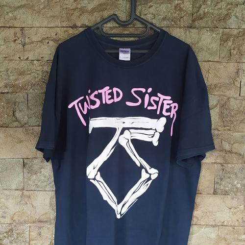 Jual Vintage 2002 T-Shirt Band Twisted 