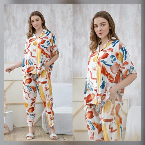 Foto Produk Eliza Set in Punchy Colors - Sleepwear / Piyama Baju Tidur Rayon RAHA dari Raha Sleepwear