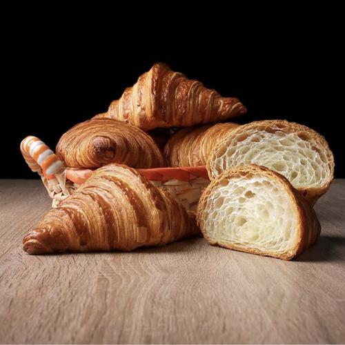 Foto Produk Butter Croissant dari Don Bakeshop
