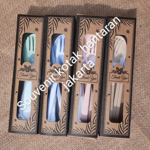 Foto Produk souvenir sendok garpu sumpit jerami travel set kemas box rustic dari souvenir kotak hantaran jakarta