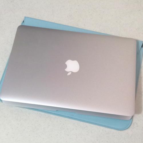Foto Produk macbook air 13.3 dari Hello World Indonesia
