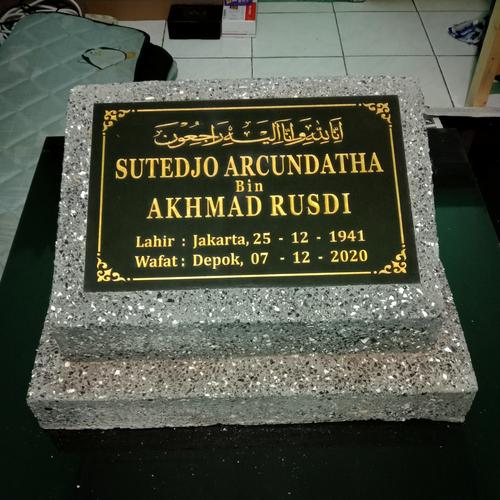 Gambar Batu Nisan Murah bahan Beton Lapisan pasir granit marmer dari toko fudoli Jakarta Timur Tokopedia