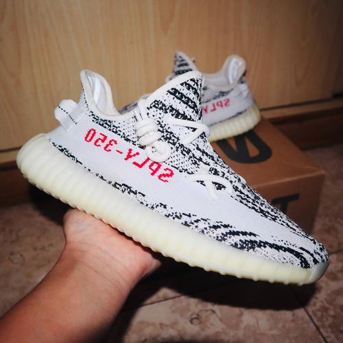 Jual Yeezy 350 Zebra - Jakarta Timur 